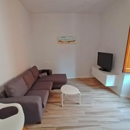 Piso Allada 2 Ref 1196 *
